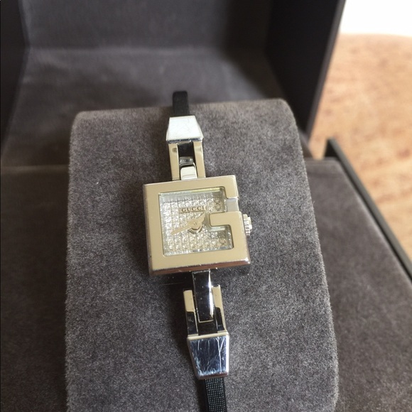 🎉HP🎉 $1,795 Gucci Diamond Stainless Steel Watch - Picture 5 of 8